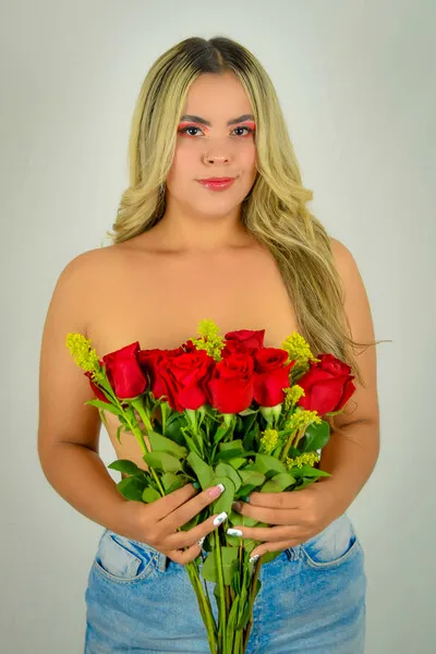 Live sex webcam photo for ZoeBrahamm #4070429