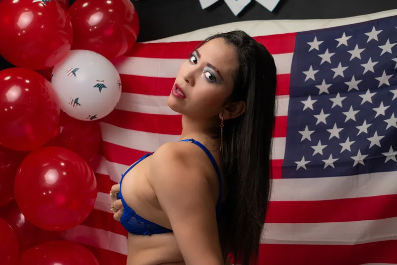 Live sex webcam photo for MadelynRobert #5434880