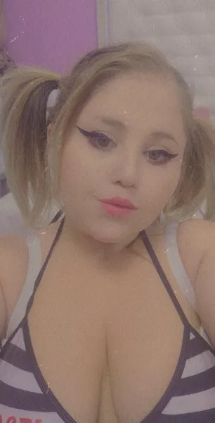 Live sex webcam photo for livcolee #2820046