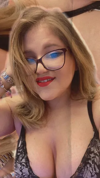 Live sex webcam photo for livcolee #2820042