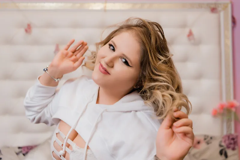 Live sex webcam photo for livcolee #3290783