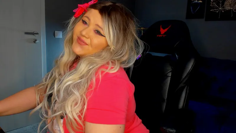 Live sex webcam photo for livcolee #5362698