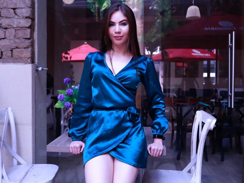 Live sex webcam photo for LeiaBlues #3028710