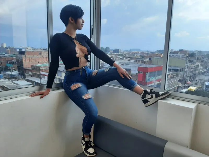 Live sex webcam photo for LalaGrifeend #2812909