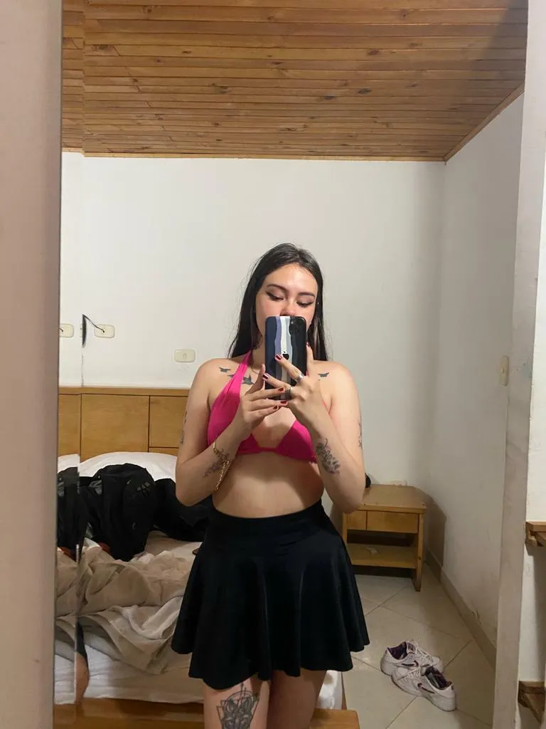 Live sex webcam photo for Jasmiin #7421211