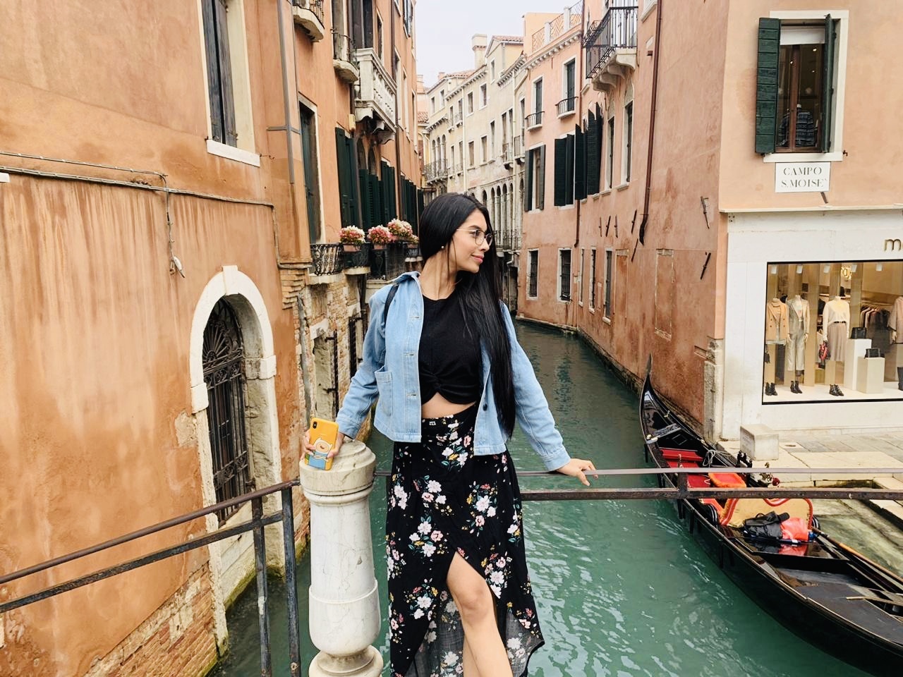 Live sex webcam photo for LucyLeinerr #7793469