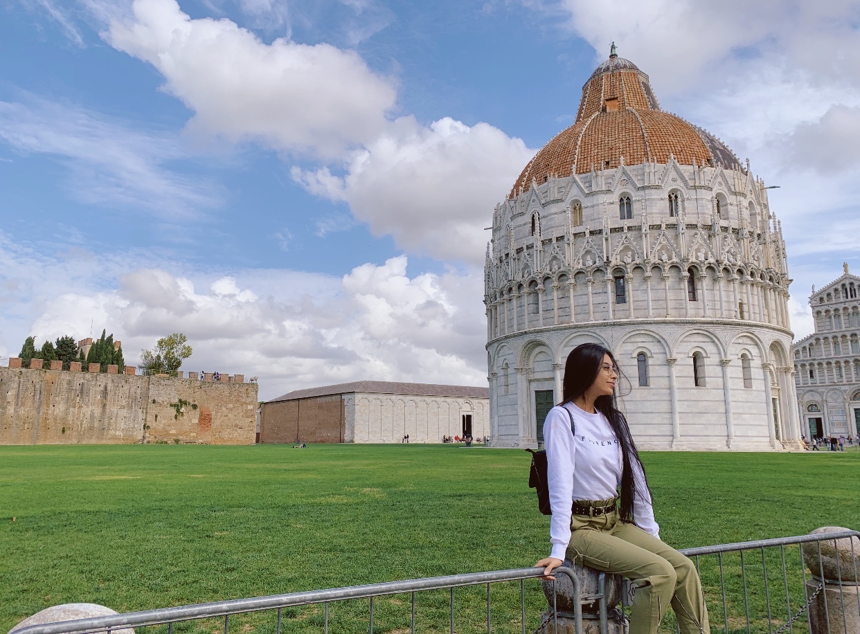 Live sex webcam photo for LucyLeinerr #7793463