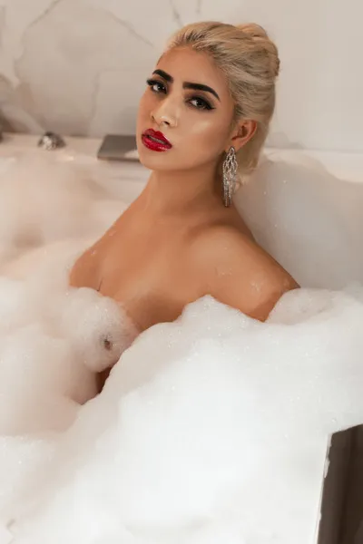 Live sex webcam photo for TatianaValdeez #3223384