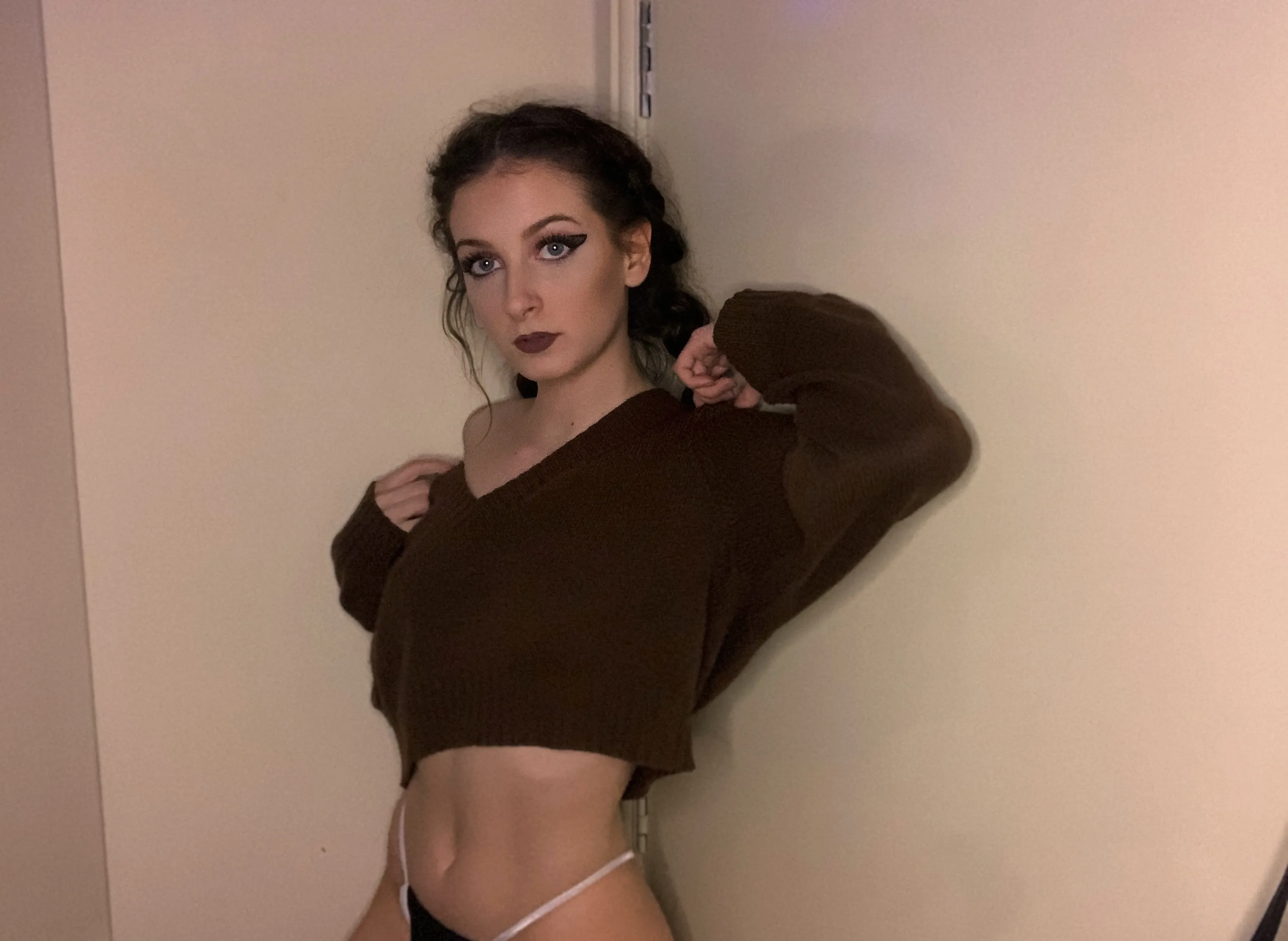 Live sex webcam photo for WelshCutie #8396289