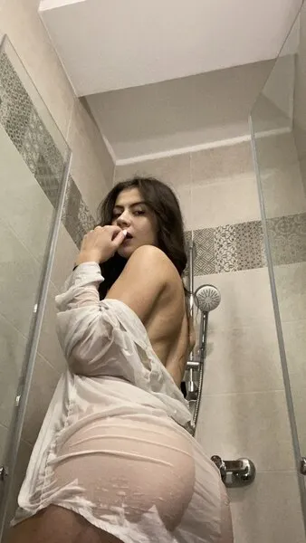 Live sex webcam photo for IrisBennet #5891119