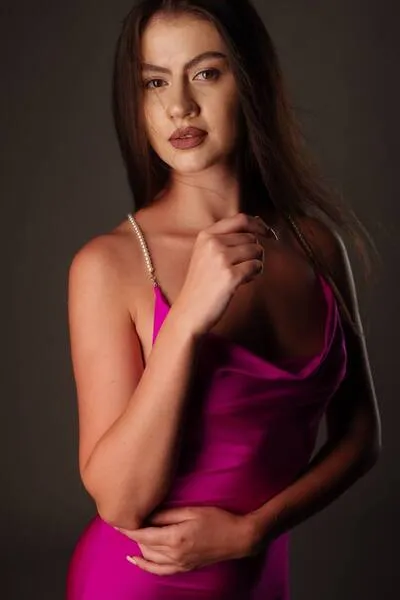 Live sex webcam photo for IrisBennet #5891127