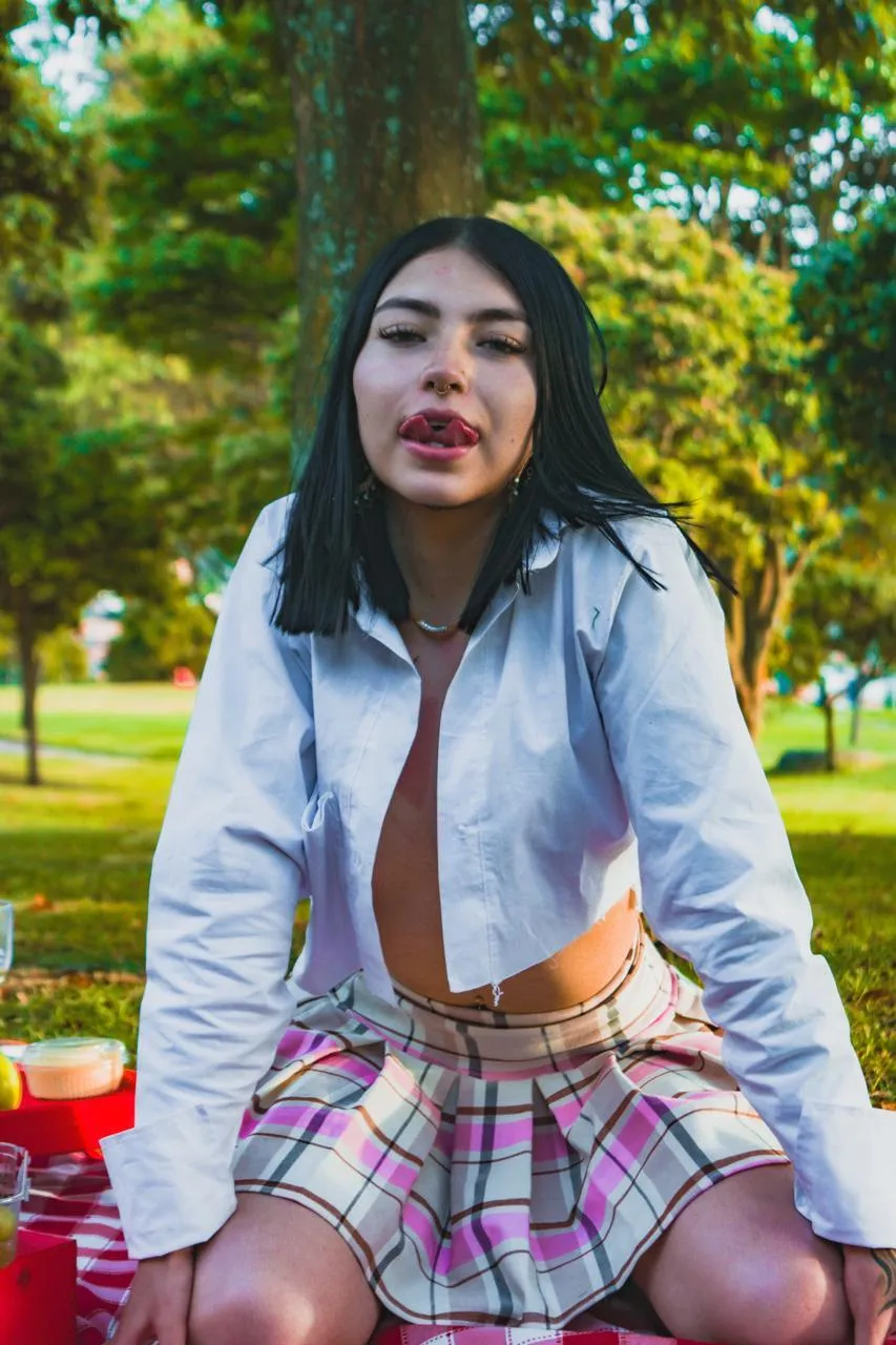 Live sex webcam photo for ErzsebetBathory #7227425