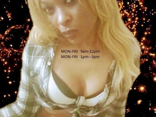 Live sex webcam photo for JmarieJ #3215694