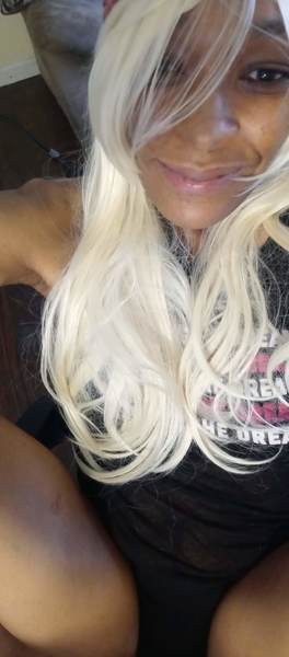 Live sex webcam photo for JmarieJ #3204547