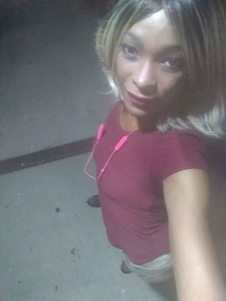 Live sex webcam photo for JmarieJ #3215702