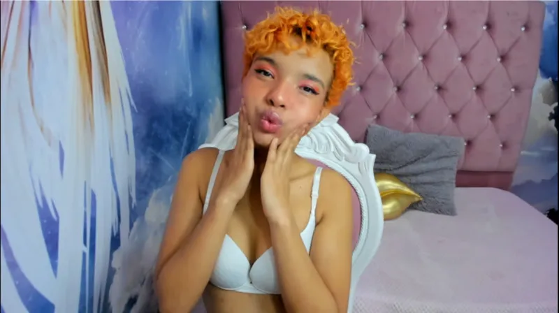 Live sex webcam photo for Maddydavis #3195130