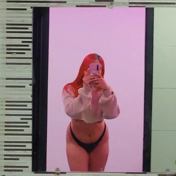 Live sex webcam photo for QueenMadison #3294068