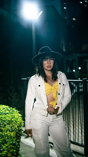 Live sex webcam photo for AnnikaVera #7471078