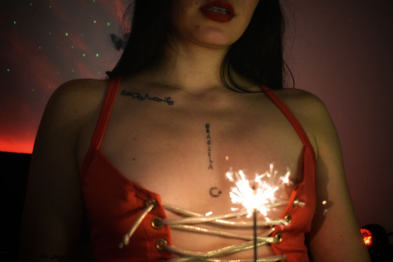 Live sex webcam photo for AnnikaVera #7471017