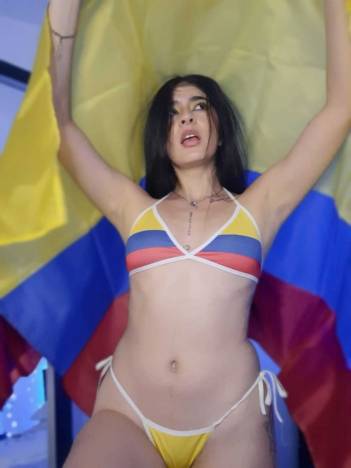 Live sex webcam photo for AnnikaVera #7471026