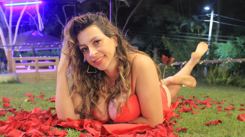 Live sex webcam photo for PaulinaCox #3297819