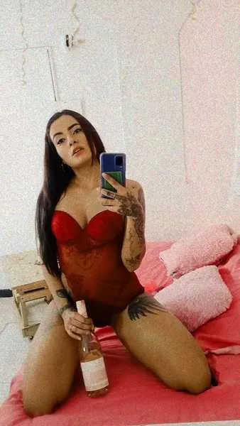 Live sex webcam photo for NaomyTatss #2826530