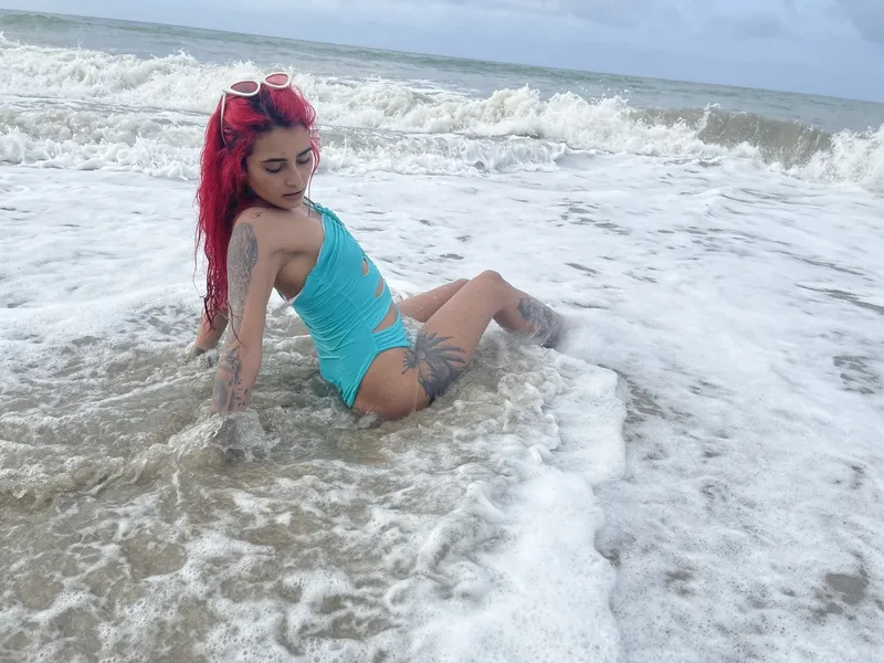 Live sex webcam photo for NaomyTatss #4134711