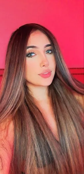 Live sex webcam photo for CharlotteJamesX #2834216