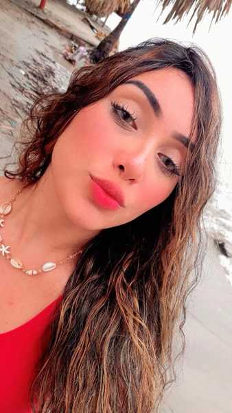 Live sex webcam photo for CharlotteJamesX #2834203