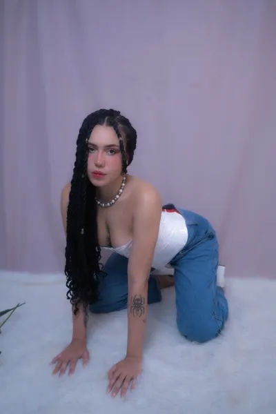 Live sex webcam photo for Lanaahill #7383186