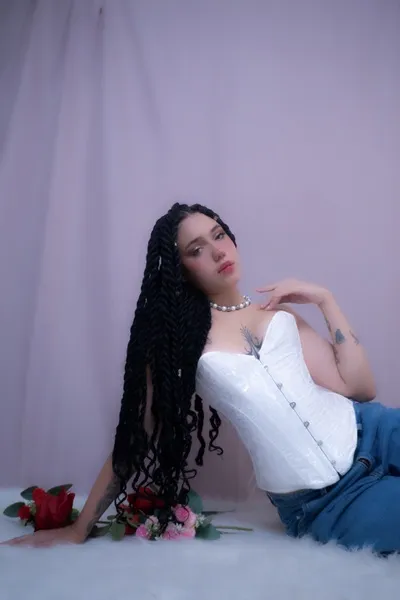 Live sex webcam photo for Lanaahill #7383187