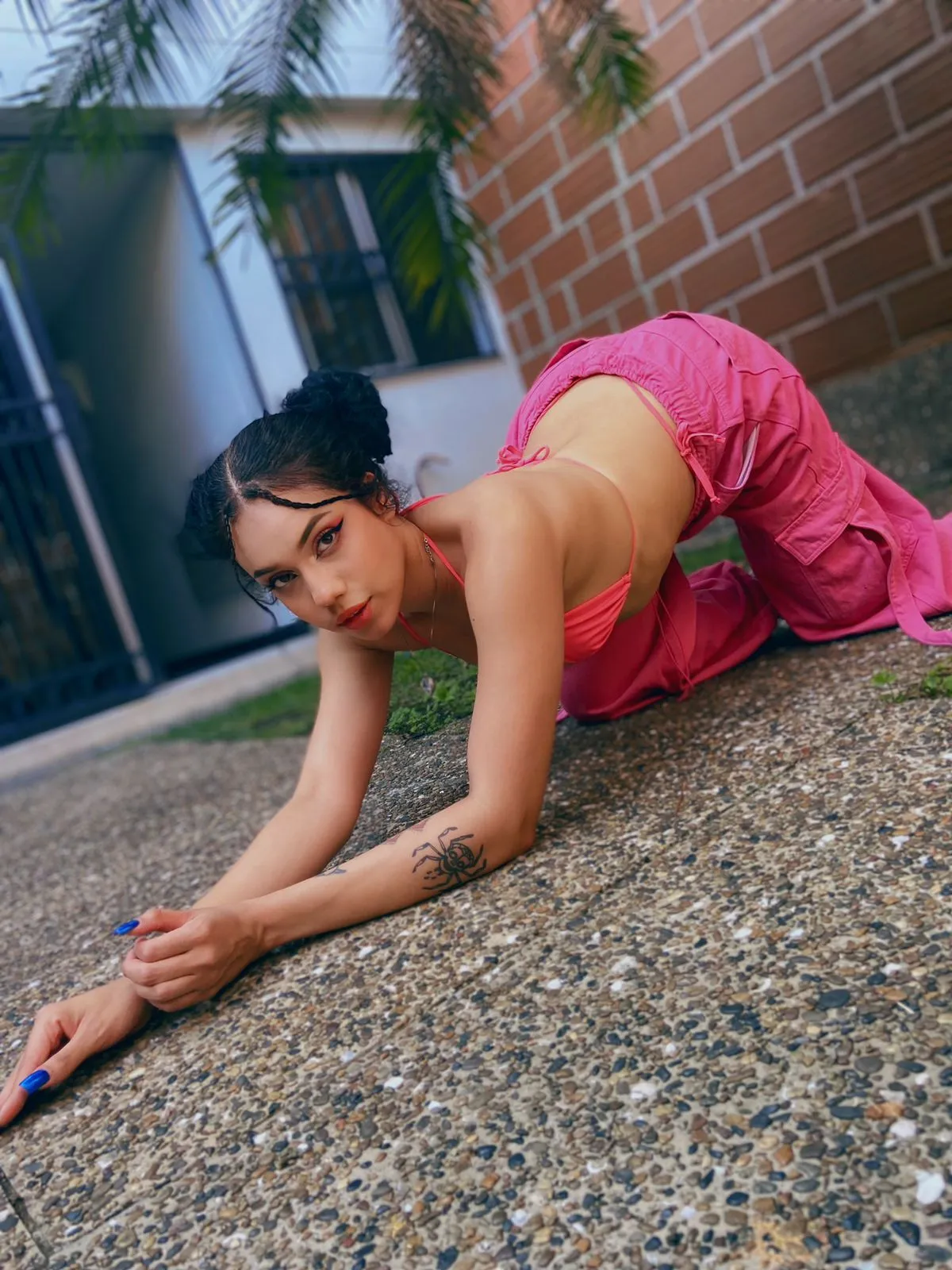 Live sex webcam photo for Lanaahill #7383167