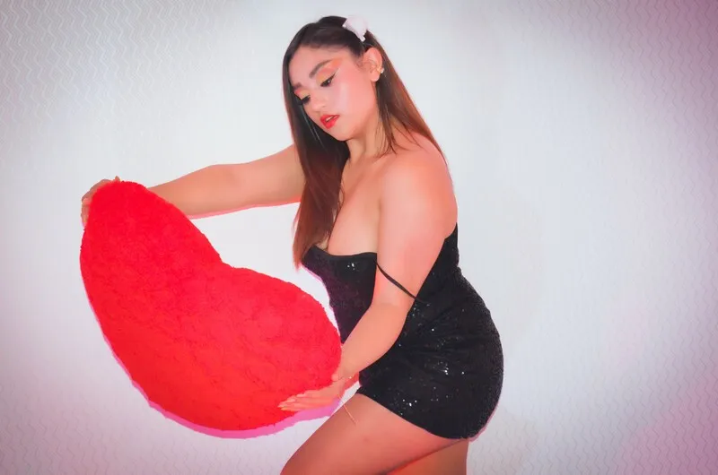 Live sex webcam photo for AnnabellaHutchi #4046369