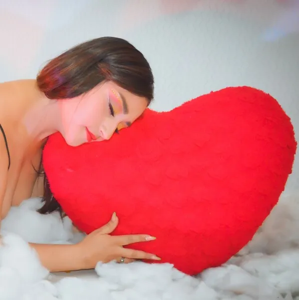 Live sex webcam photo for AnnabellaHutchi #4046384