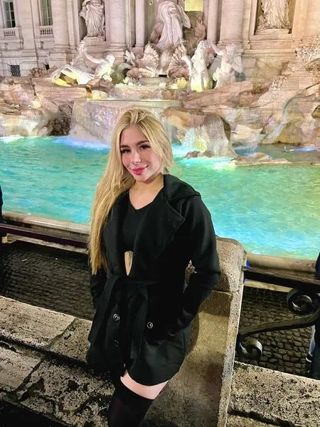 Live sex webcam photo for LanaCartier #5395866