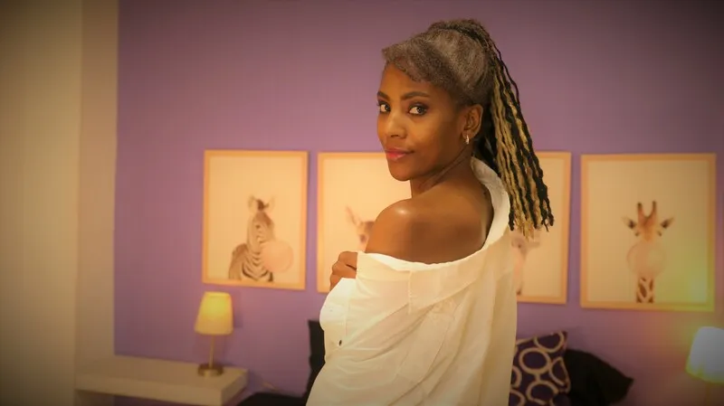 Live sex webcam photo for MarilynCrown #4089190