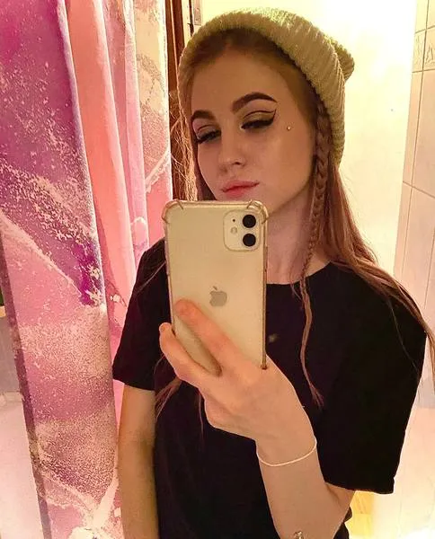 Live sex webcam photo for xCrystalWhitex #2853057