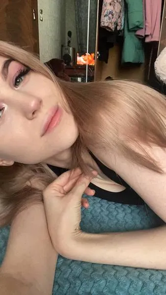 Live sex webcam photo for xCrystalWhitex #2853061