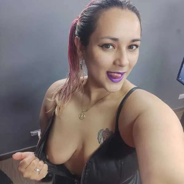 Live sex webcam photo for MIchelMomet #2873523