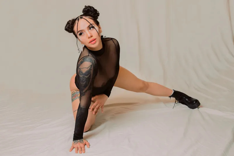 Live sex webcam photo for AlessiaBianco #6042706