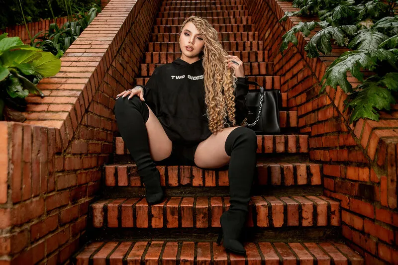 Live sex webcam photo for AlessiaBianco #6964670