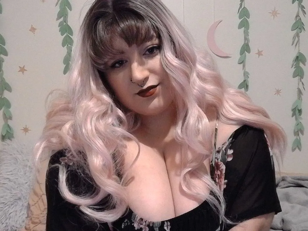 Live sex webcam photo for SavannahStarXXX #3233265