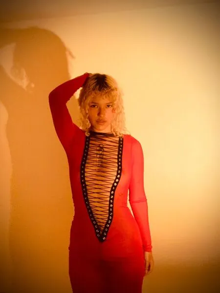 Live sex webcam photo for trixie18 #6082524