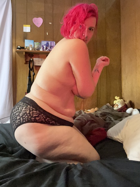 Live sex webcam photo for ChubbyLittlePrincess #6207253