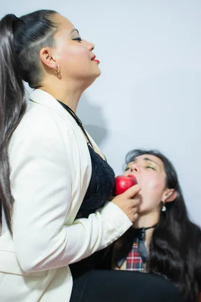 Live sex webcam photo for saharakmm #3052622