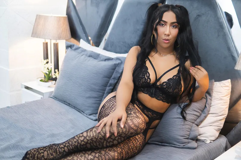 Live sex webcam photo for NiicolleGray #2869037