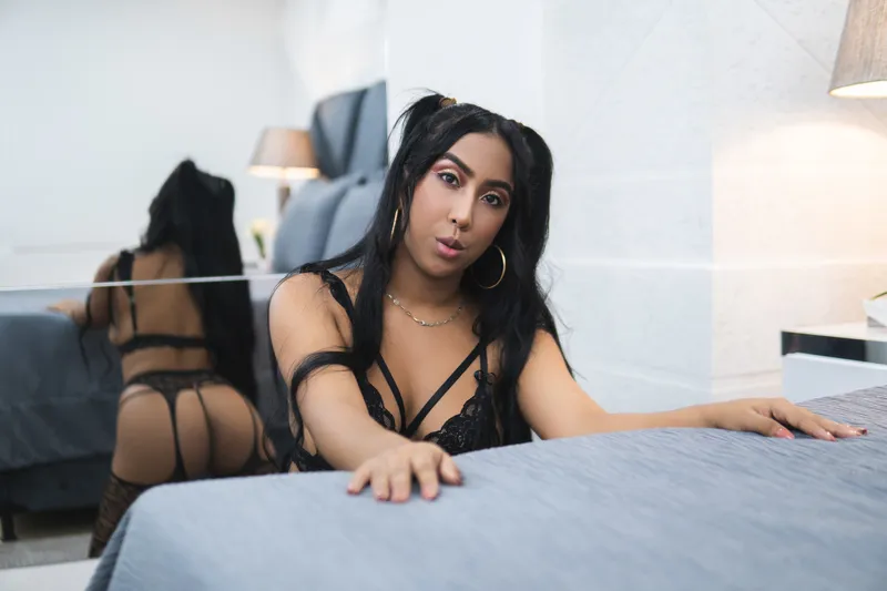 Live sex webcam photo for NiicolleGray #2869039