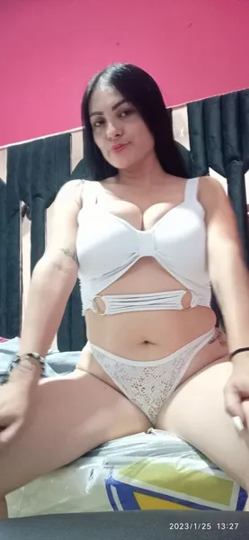 Live sex webcam photo for MarlyMilf #4036909