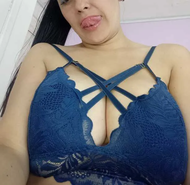 Live sex webcam photo for MarlyMilf #3673530