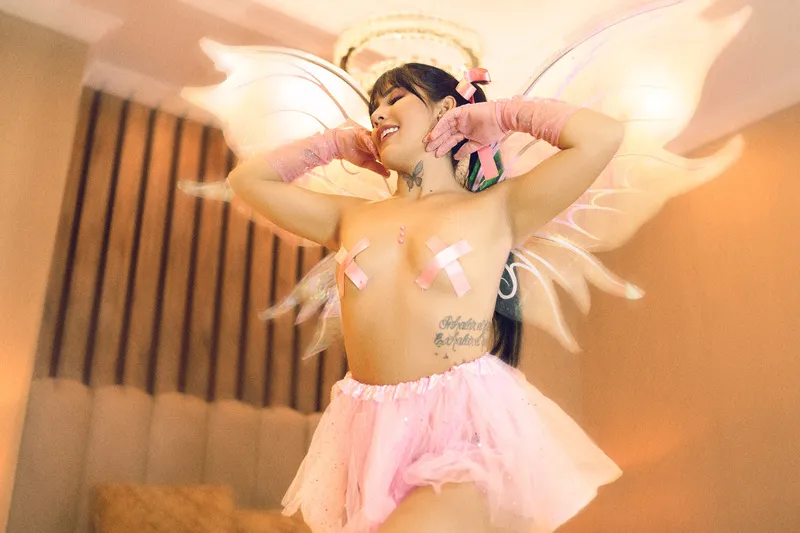 Live sex webcam photo for ScarlettCroft #3652838